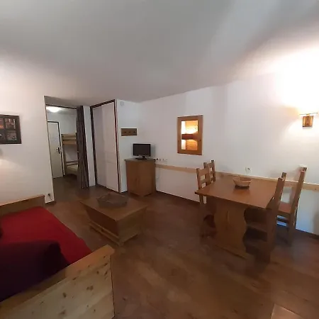 Apartment Confortable Pour 4 Pers, Balcon Ombrage, Parking & Wifi Brides-les-Bains